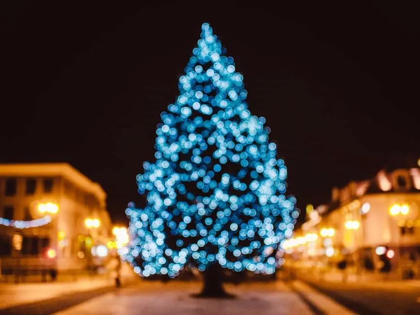 Connecting the corporate world with the Christmas spirit