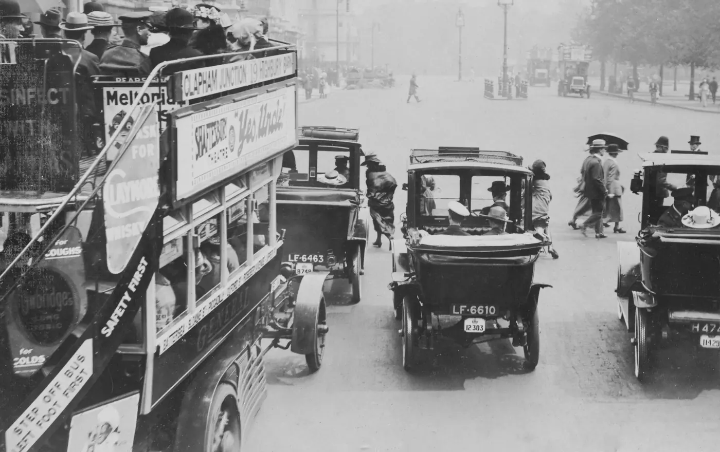 The history of insurance in the UK: from ships to commercial vehicles
